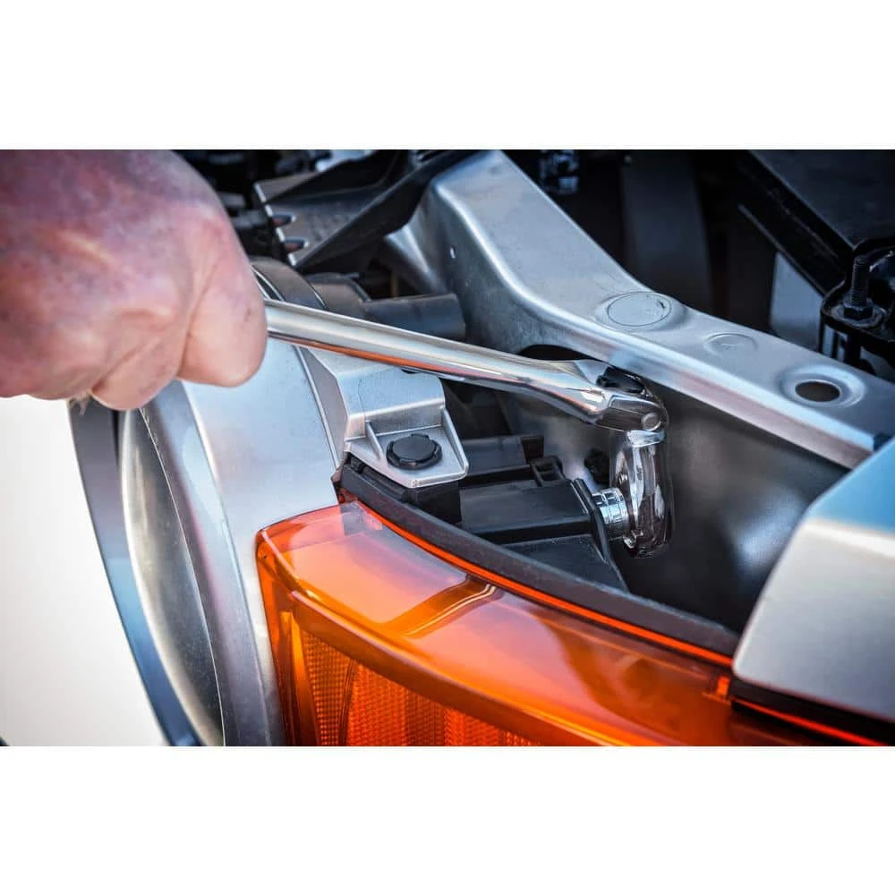 GEARWRENCH 1/4 in. Drive 90-Tooth Locking Flex Head Teardrop Ratchet 8 GEARWRENCH 1/4 in. Drive 90-Tooth Locking Flex Head Teardrop Ratchet - Image 6