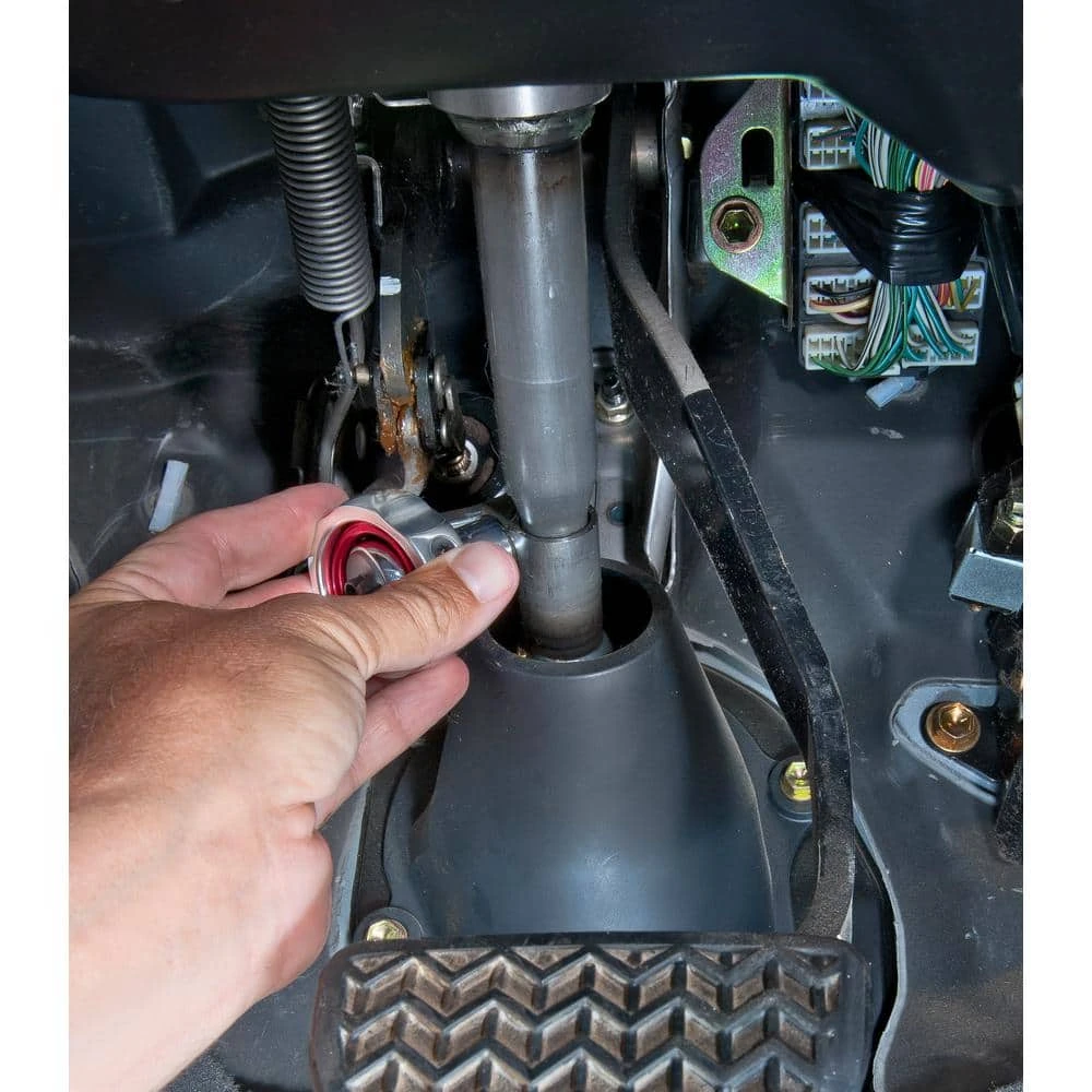 GEARWRENCH 3/8 in. Drive 72-Tooth Gimbal Ratchet 6 GEARWRENCH 3/8 in. Drive 72-Tooth Gimbal Ratchet - Image 4