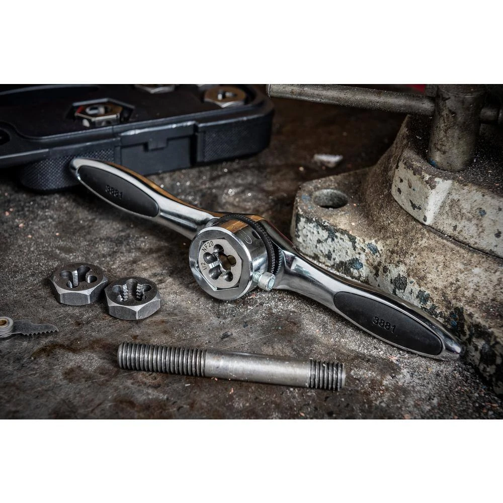 GEARWRENCH 1/2 in. Drive Large 72-Tooth Ratcheting T Wrench 8 GEARWRENCH 1/2 in. Drive Large 72-Tooth Ratcheting T Wrench - Image 6